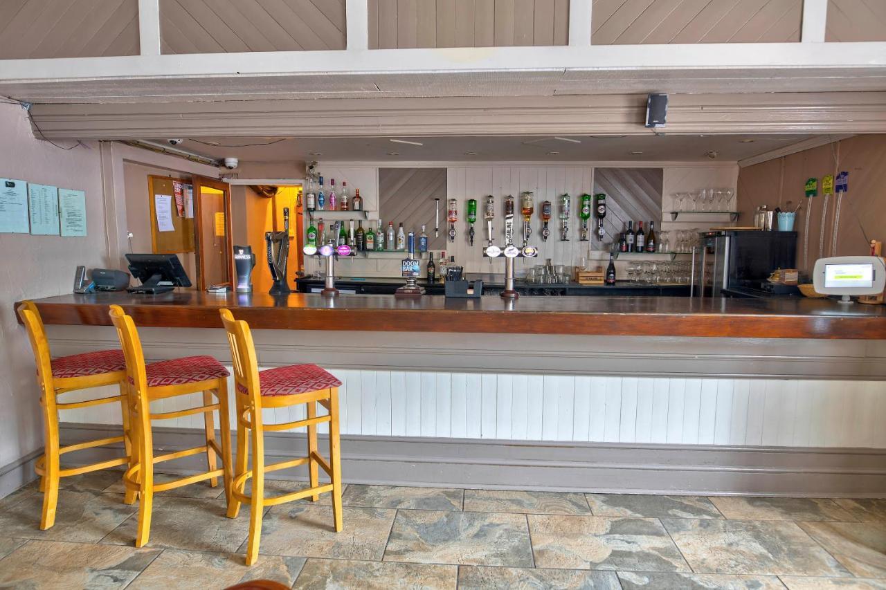 The Bridge Hotel Thrapston  Luaran gambar