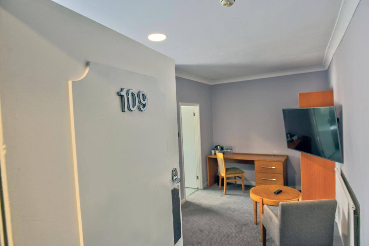 The Bridge Hotel Thrapston  Luaran gambar